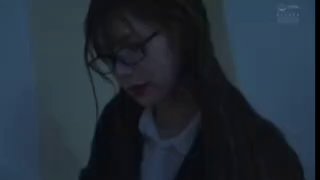白皙美艳直播主自慰诱惑，轮流用跳蛋喂嫩穴