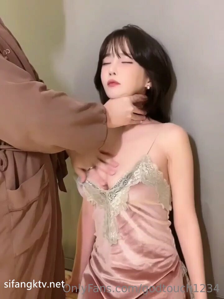 KYMI-033 エロい完全着衣で男を悩殺するハイレグ痴女